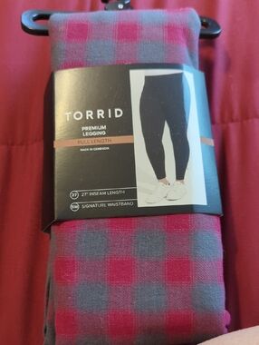 Torrid Pink and Gray Checkered Full-Length Leggings.